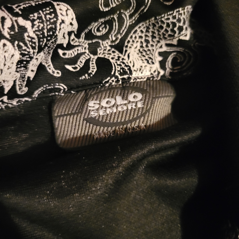 Solo semore dragon button up - Picture 3 of 3